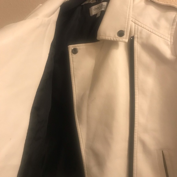 White Jacket - Picture 3 of 5